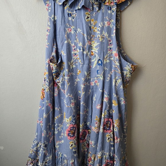 Blue Floral Ruffle Dress - Picture 2 of 6